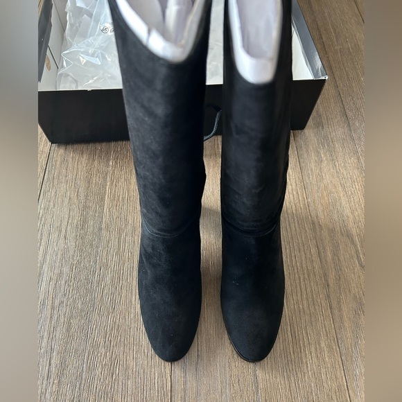 Lauren Ralph Lauren Artizan II Mid Calf Suede Boots. New in box. Never worn. - Picture 6 of 12